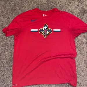 New Orleans Pelicans Nike tshirt